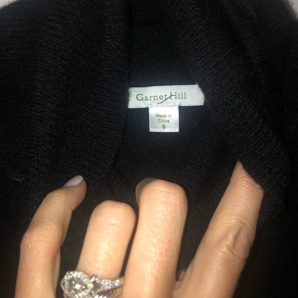 Garnet Hill 100% cashmere turtleneck sweater - Picture 2 of 3